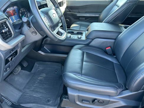 Certified 2024 Ford Expedition XLT image 10