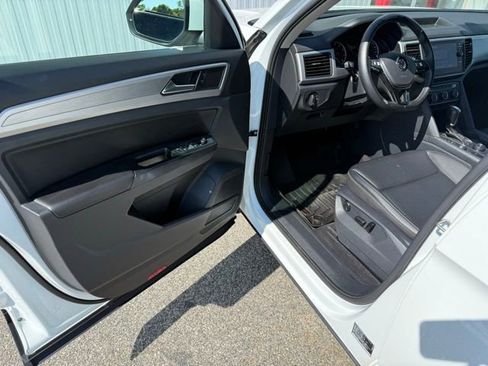 Used 2018 Volkswagen Atlas SE AWD/4WD image 14