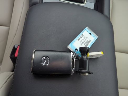 Used 2019 MAZDA MAZDA3 Sedan w/ Select Package image 34