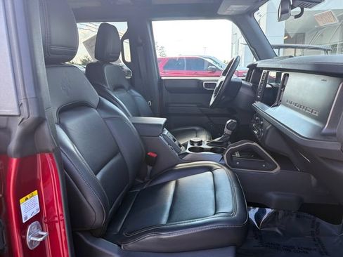 Used 2025 Ford Bronco Badlands AWD/4WD image 30