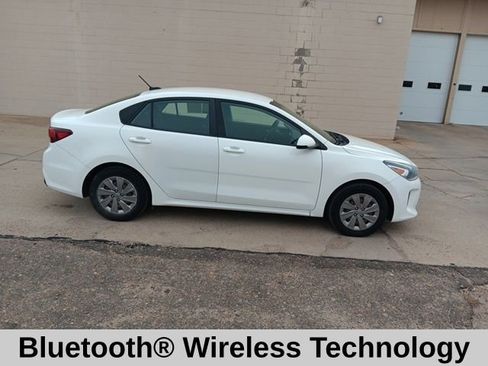 Used 2019 Kia Rio S image 3