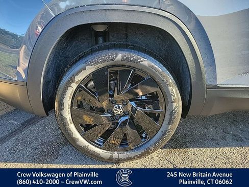 New 2026 Volkswagen Atlas Cross Sport SE image 17