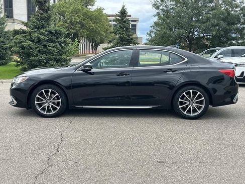 Used 2018 Acura TLX V6 SH-AWD w/ Technology Pkg image 2