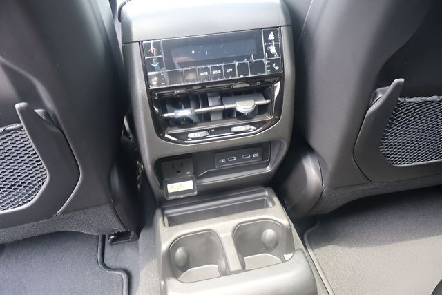 New 2026 Jeep Grand Cherokee L Limited AWD/4WD image 25