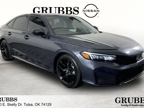 Used 2025 Honda Civic Sport image 1