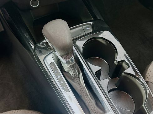 Used 2025 Chevrolet Trax LT w/ Driver Confidence Package image 24