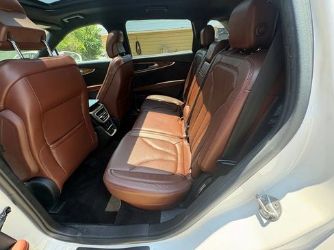 Used 2016 Lincoln MKX Reserve w/ Equipment Group 102A AWD/4WD image 11