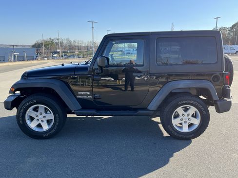 Used 2012 Jeep Wrangler Sport image 6