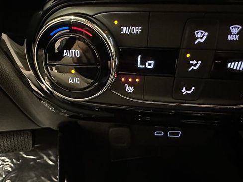 New 2026 Chevrolet Trax ACTIV w/ Driver Confidence Package FWD image 11