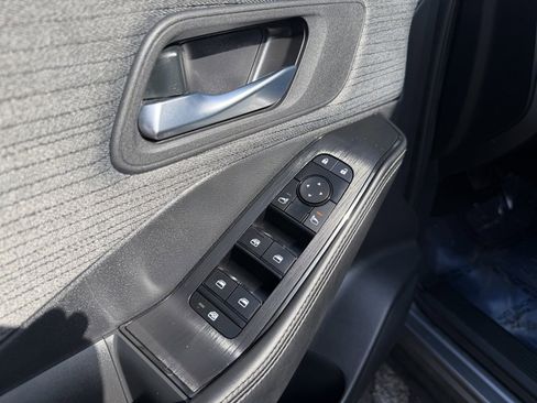 Used 2023 Nissan Rogue SV image 17