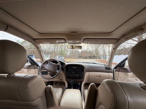 Used 1998 Toyota Land Cruiser image 11