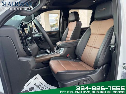 Used 2024 Chevrolet Silverado 2500 High Country w/ High Country Premium Package AWD/4WD image 10