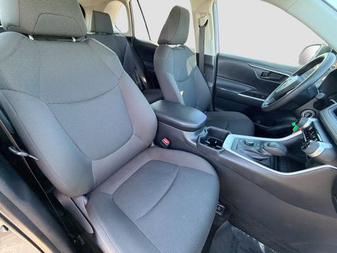 Used 2023 Toyota RAV4 LE image 14