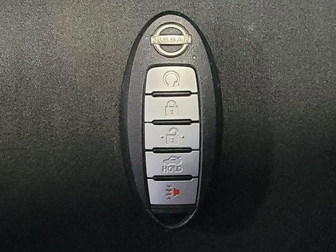 Used 2025 Nissan Altima 2.5 SV FWD image 32