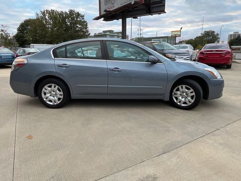 Used 2011 Nissan Altima 2.5 S image 4