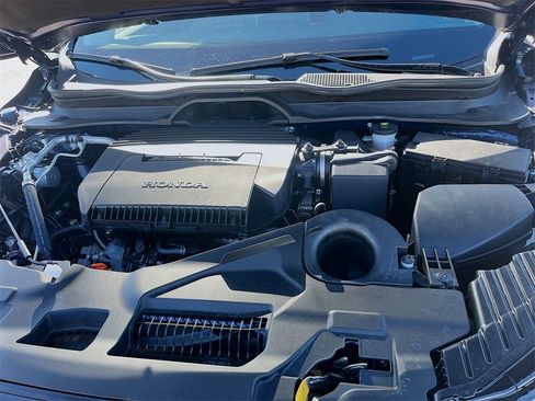 Used 2025 Honda Pilot EX-L image 31