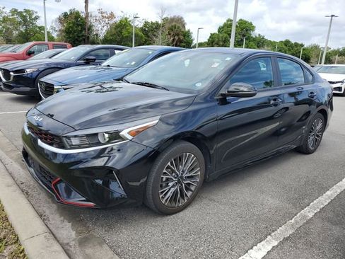 Certified 2024 Kia Forte GT-Line image 3
