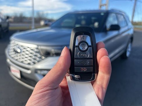 Used 2022 Ford Explorer Platinum w/ Equipment Group 601A image 49