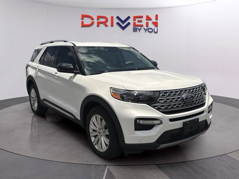 Used 2022 Ford Explorer Limited w/ Equipment Group 301A RWD image 8