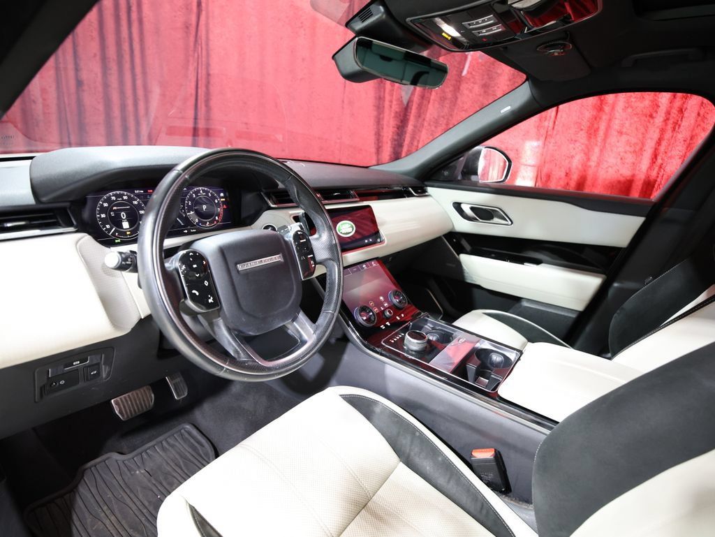 Used 2018 Land Rover Range Rover Velar R-Dynamic SE AWD/4WD image 12