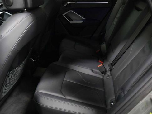 Used 2023 Audi Q3 2.0T Premium Plus w/ Premium Plus Package AWD/4WD image 32