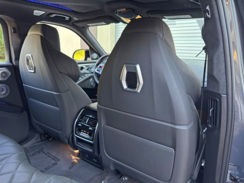 Used 2024 BMW XM AWD/4WD image 42