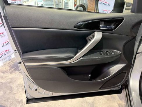 Used 2025 Mitsubishi Eclipse Cross SE image 34