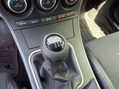 Used 2012 MAZDA MAZDA3 Touring FWD image 27