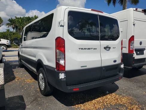 Used 2023 Ford Transit 350 XLT RWD image 4
