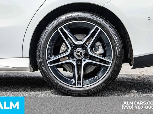 Used 2025 Mercedes-Benz CLA 250 w/ AMG Night Package image 17