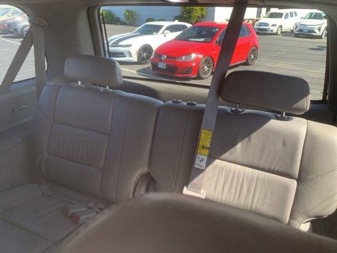 Used 2007 Toyota Sequoia Limited AWD/4WD image 9