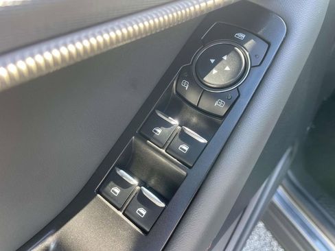 New 2026 Ford Explorer Active RWD image 17