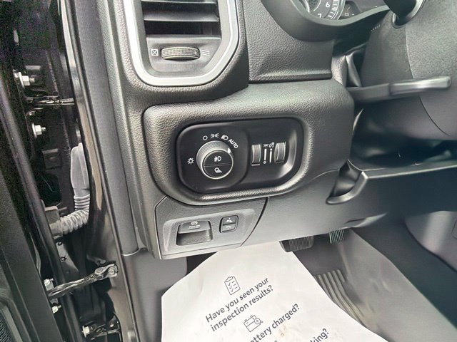 Used 2025 RAM 1500 Big Horn AWD/4WD image 15