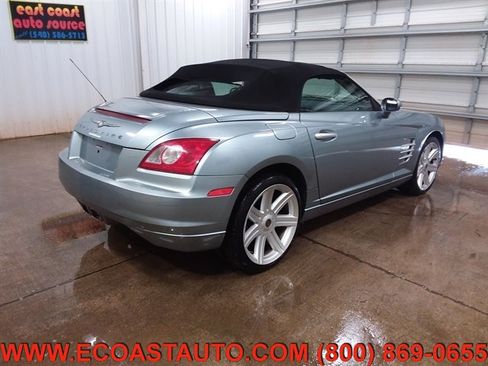 Used 2005 Chrysler Crossfire Limited image 3