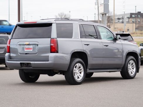 Used 2018 Chevrolet Tahoe LT image 3