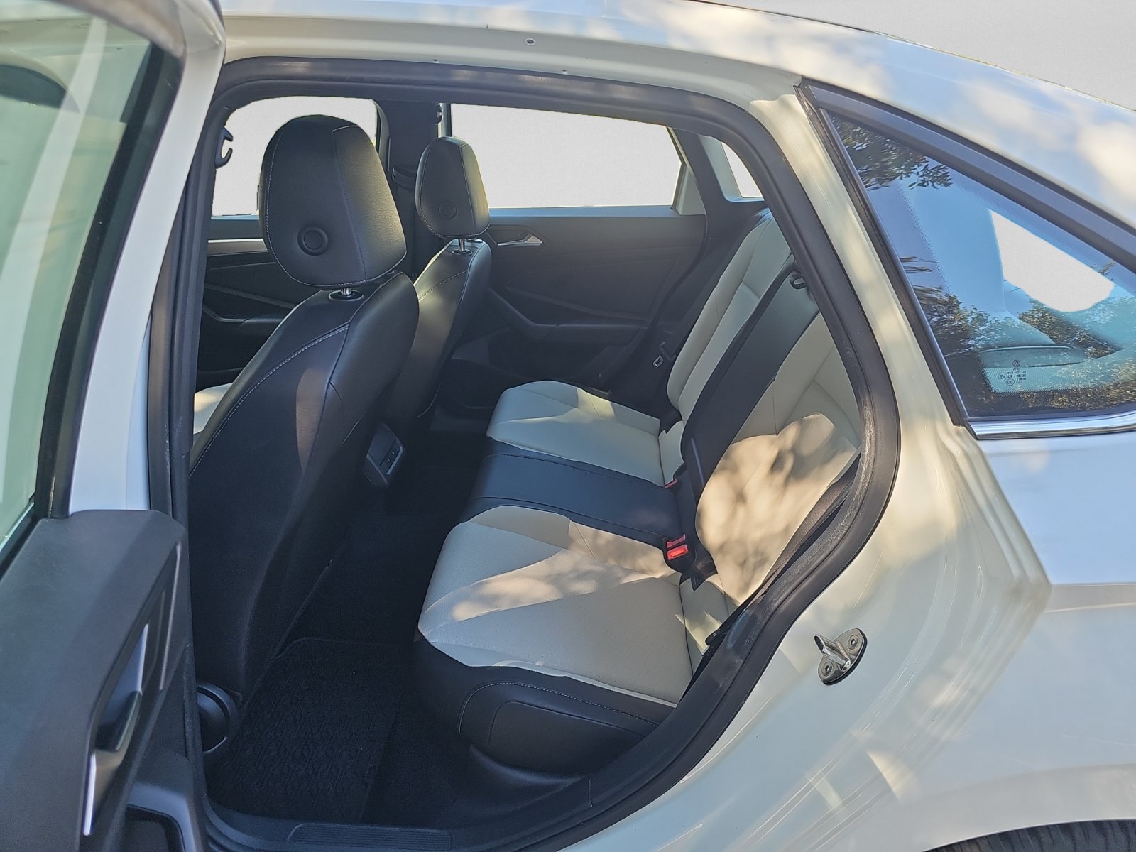 Used 2020 Volkswagen Jetta R-Line FWD image 29