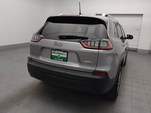 Used 2019 Jeep Cherokee Latitude w/ Popular Appearance Group FWD image 7