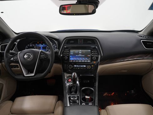 Used 2016 Nissan Maxima Platinum image 13