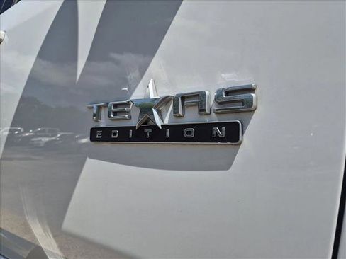 Used 2025 Chevrolet Silverado 3500 LT w/ Texas Edition AWD/4WD image 15