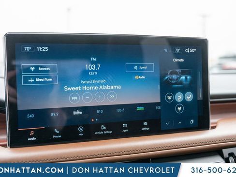 Used 2022 Lincoln Nautilus Reserve w/ Equipment Group 201A image 9