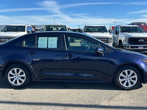 Used 2023 Toyota Corolla LE image 2
