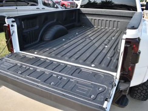 New 2025 Ford F450 XLT w/ 360-Degree Camera Package image 12