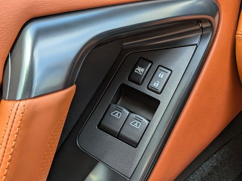 Used 2020 Nissan GT-R Premium w/ Premium Interior Package AWD/4WD image 20