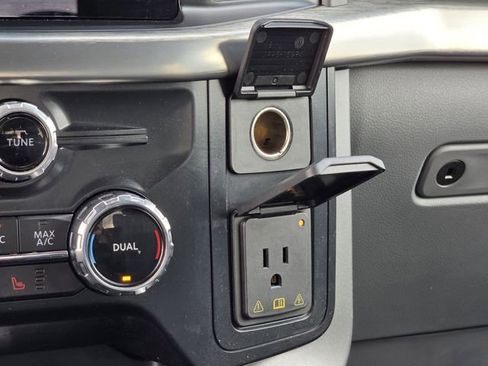 Certified 2022 Ford F150 Lariat w/ Trailer Tow Package image 21