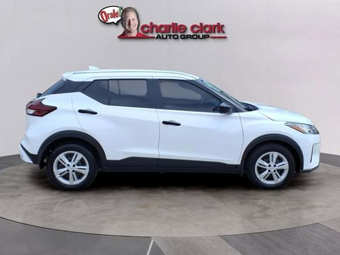 Used 2024 Nissan Kicks S FWD image 6