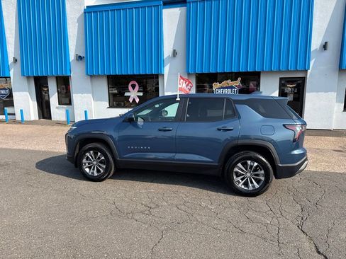 Used 2026 Chevrolet Equinox LT AWD/4WD image 18