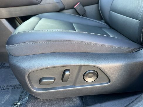 Used 2026 GMC Terrain Elevation w/ Elevation Premium Package FWD image 13