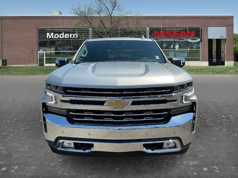 Used 2021 Chevrolet Silverado 1500 LTZ w/ Z71 Off-Road Package AWD/4WD image 6