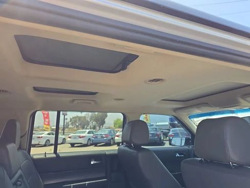 Used 2017 Ford Flex SEL w/ Equipment Group 202A FWD image 16