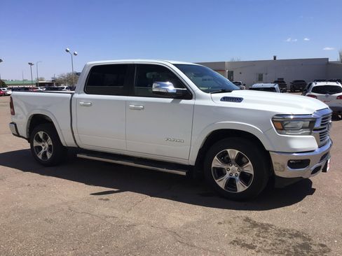 Used 2022 RAM 1500 Laramie AWD/4WD image 4